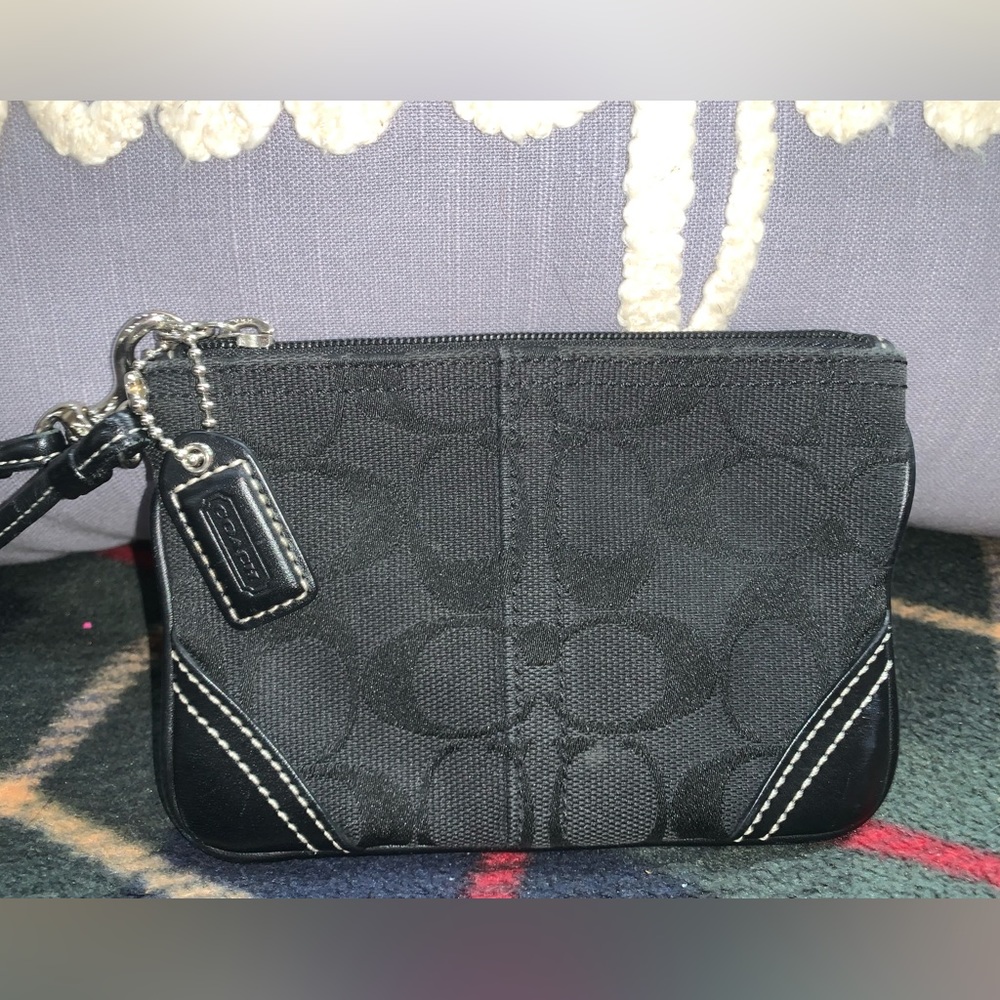 Coach Wristlet Black